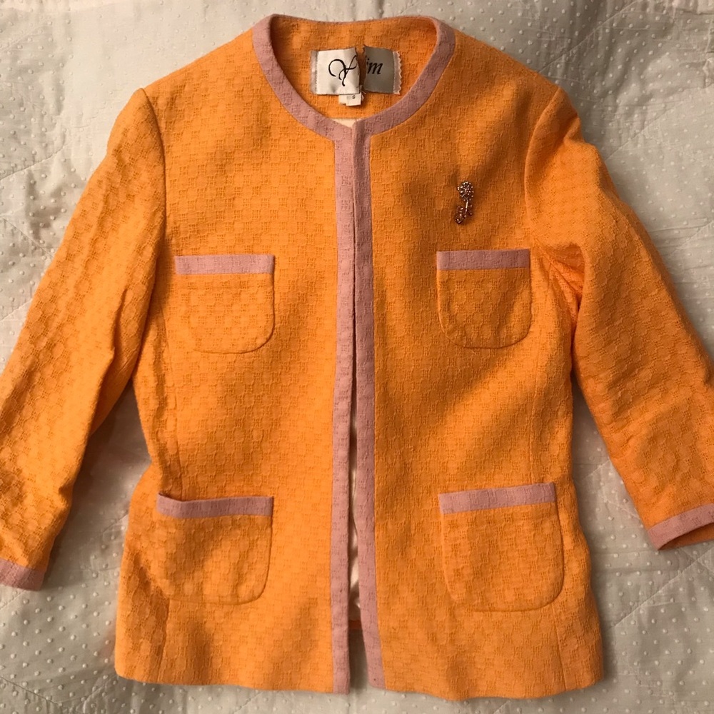 dress jacket w/ light pink trim